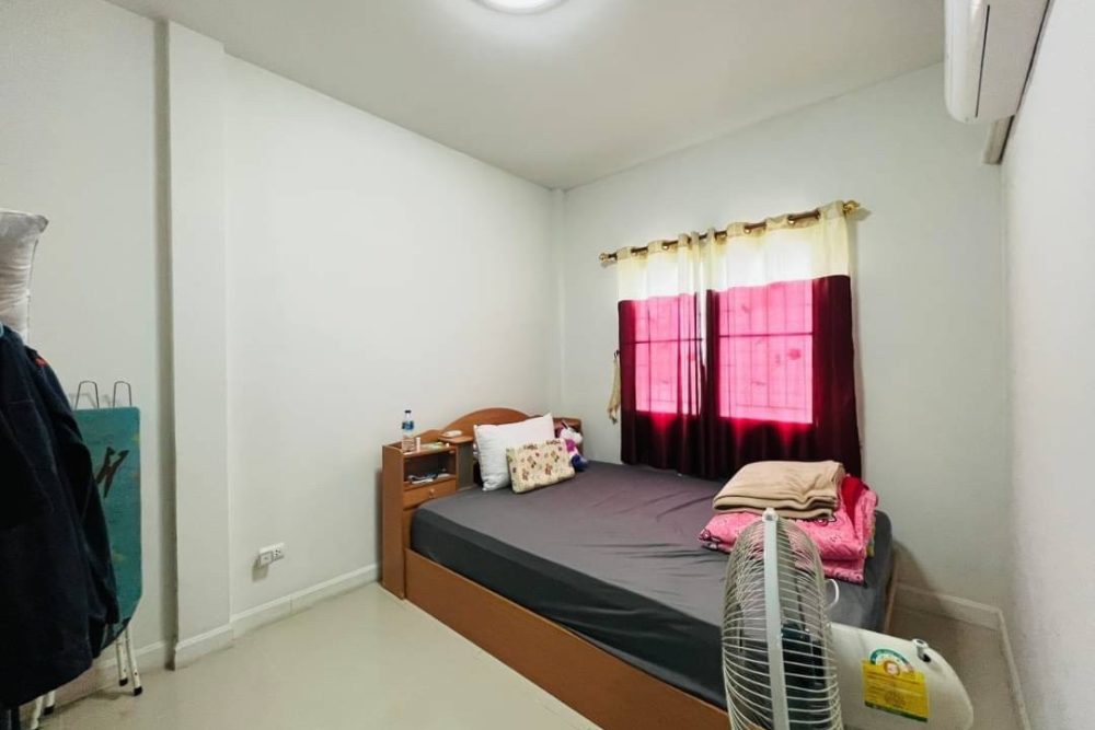 DC782F81-078D-4866-8061-B02A1AED6C26